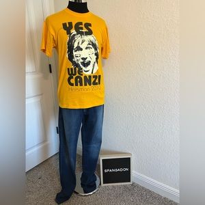 Yes We Canz Heisman 2010 T-Shirt Men’s Size M
